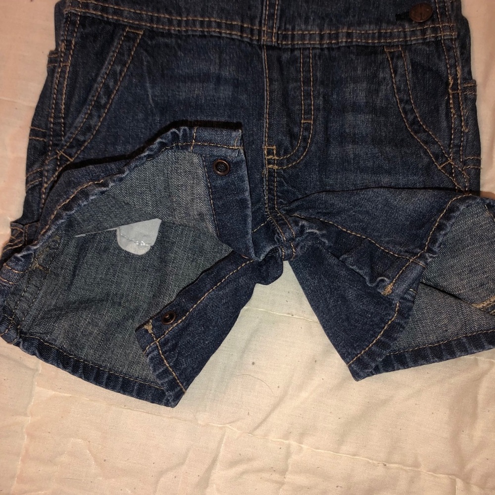 Oshkosh B’gosh overall bib shorts - Picture 2 of 4